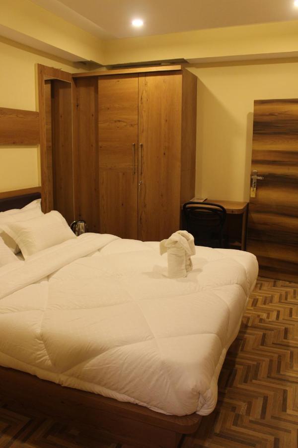 Hotel Oak Namchi Экстерьер фото